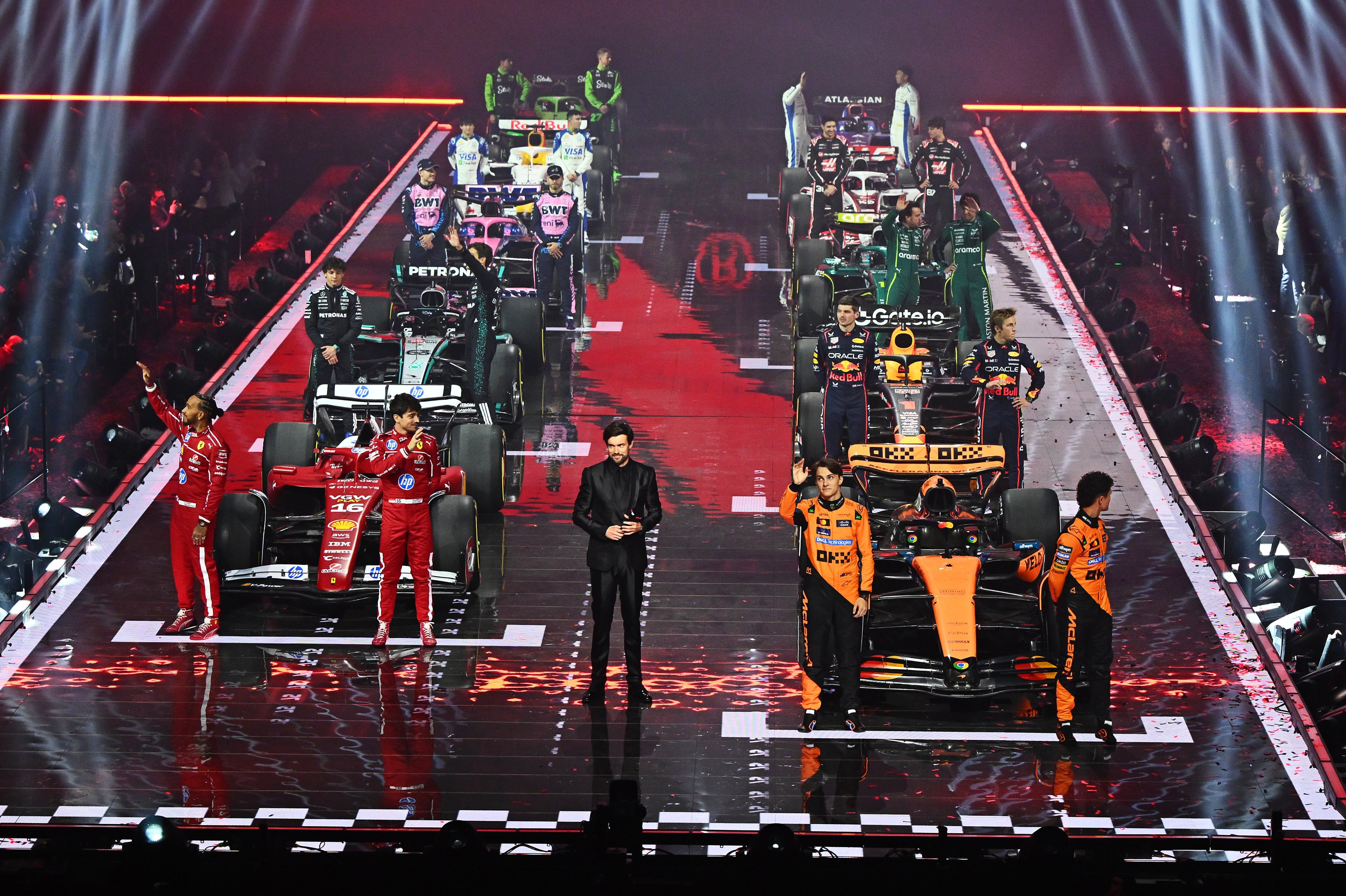 关于伦敦举行F1赛车比赛，热刺表现历史性的信息