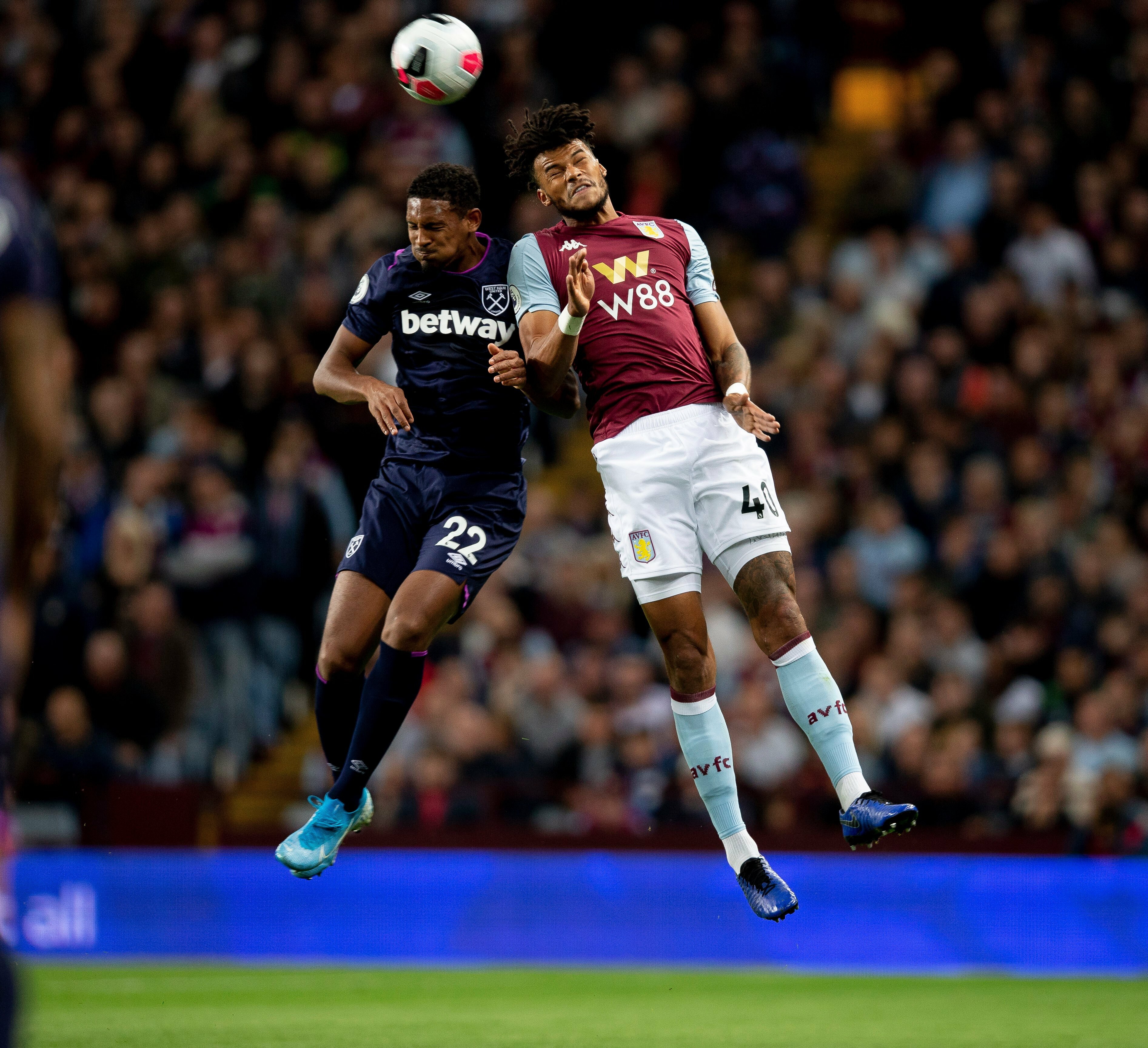 阿斯顿维拉逆转胜利，士气高涨迎来好转