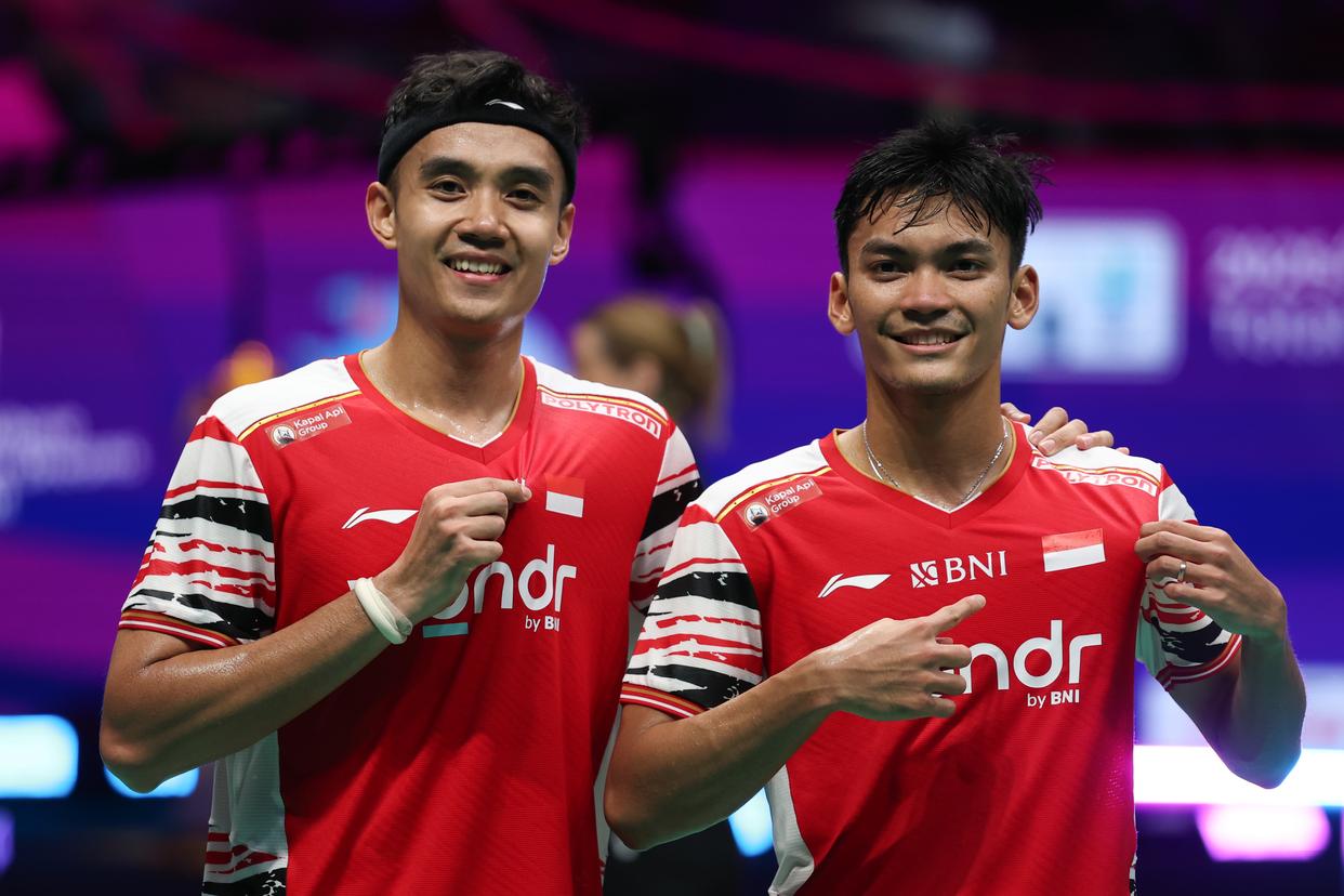 韩国羽毛球队连胜晋级，实力斩获眼球